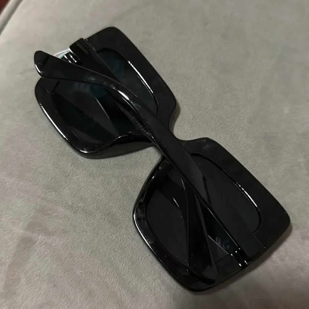 Large Black Rhinestone Sunglasses Rectangle Frame - Large BRAND NEW Dark Tint - Picture 3 of 3